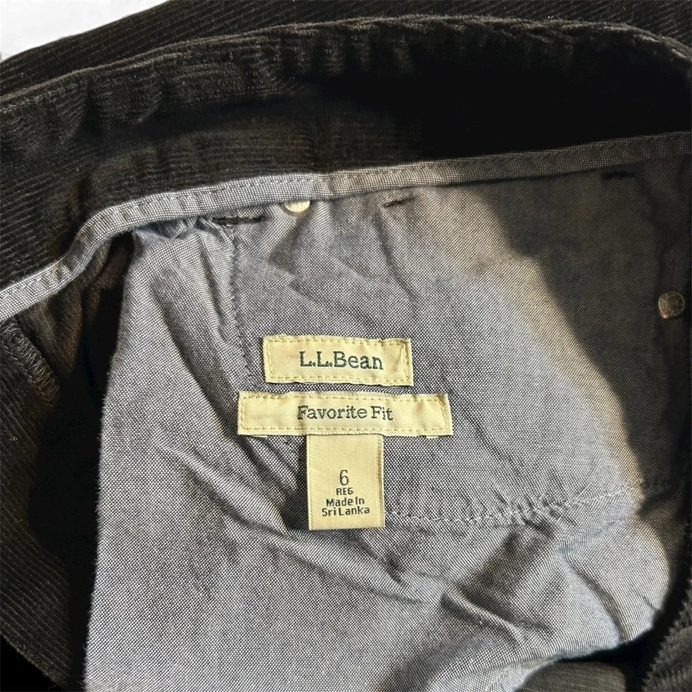 L.L. Bean Favorite Fit Women's Black Corduroy Cord Jeans Pants Straight -Size 6 - Picture 4 of 6